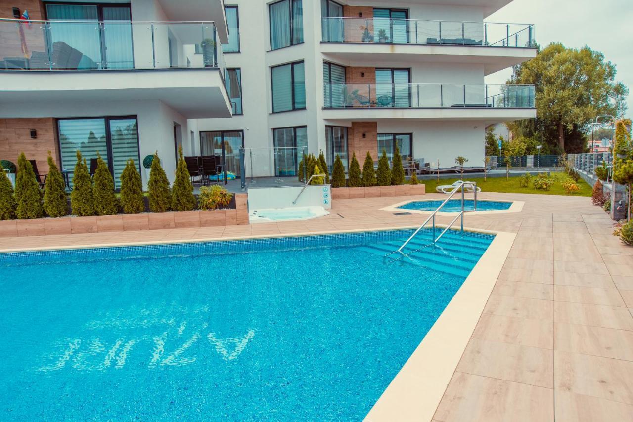 Azure Mare Apartamenty B&M كولوبرزيغ المظهر الخارجي الصورة